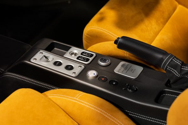 Fotografia console New Stratos, produzione servizi fotografici di Soundless Studio.